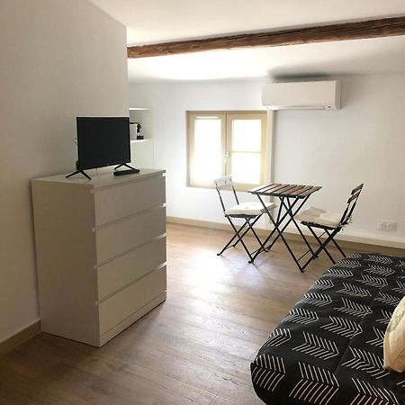Logement Neuf, Tout Confort, Au Coeur Du Village Saint Didier  Bagian luar foto
