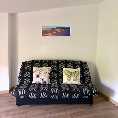 Logement Neuf, Tout Confort, Au Coeur Du Village Saint Didier  Bagian luar foto