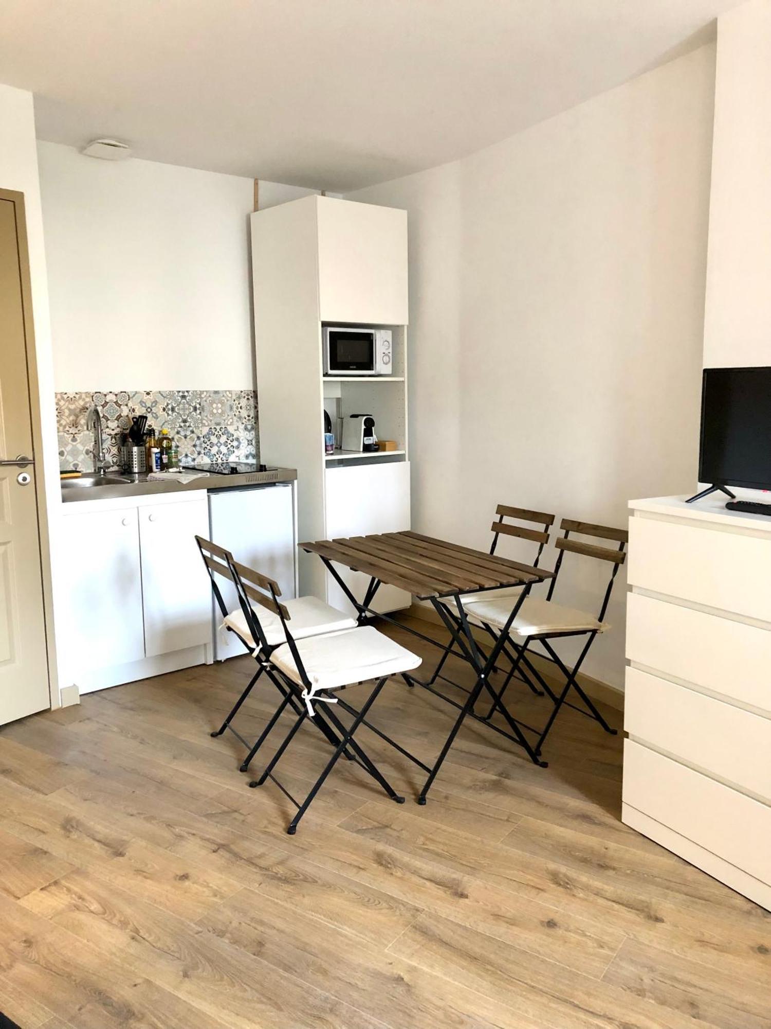 Logement Neuf, Tout Confort, Au Coeur Du Village Saint Didier  Bagian luar foto