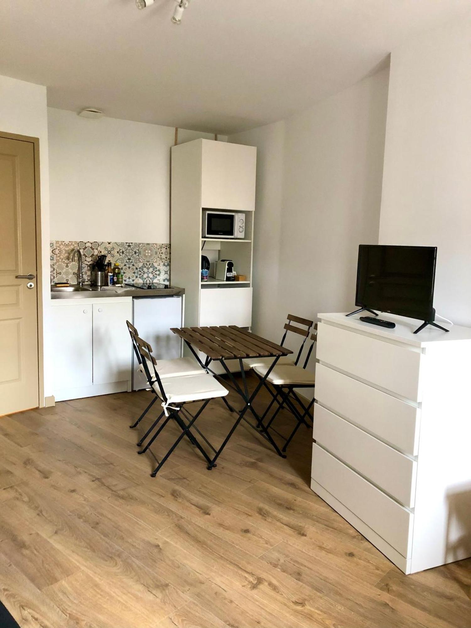 Logement Neuf, Tout Confort, Au Coeur Du Village Saint Didier  Bagian luar foto